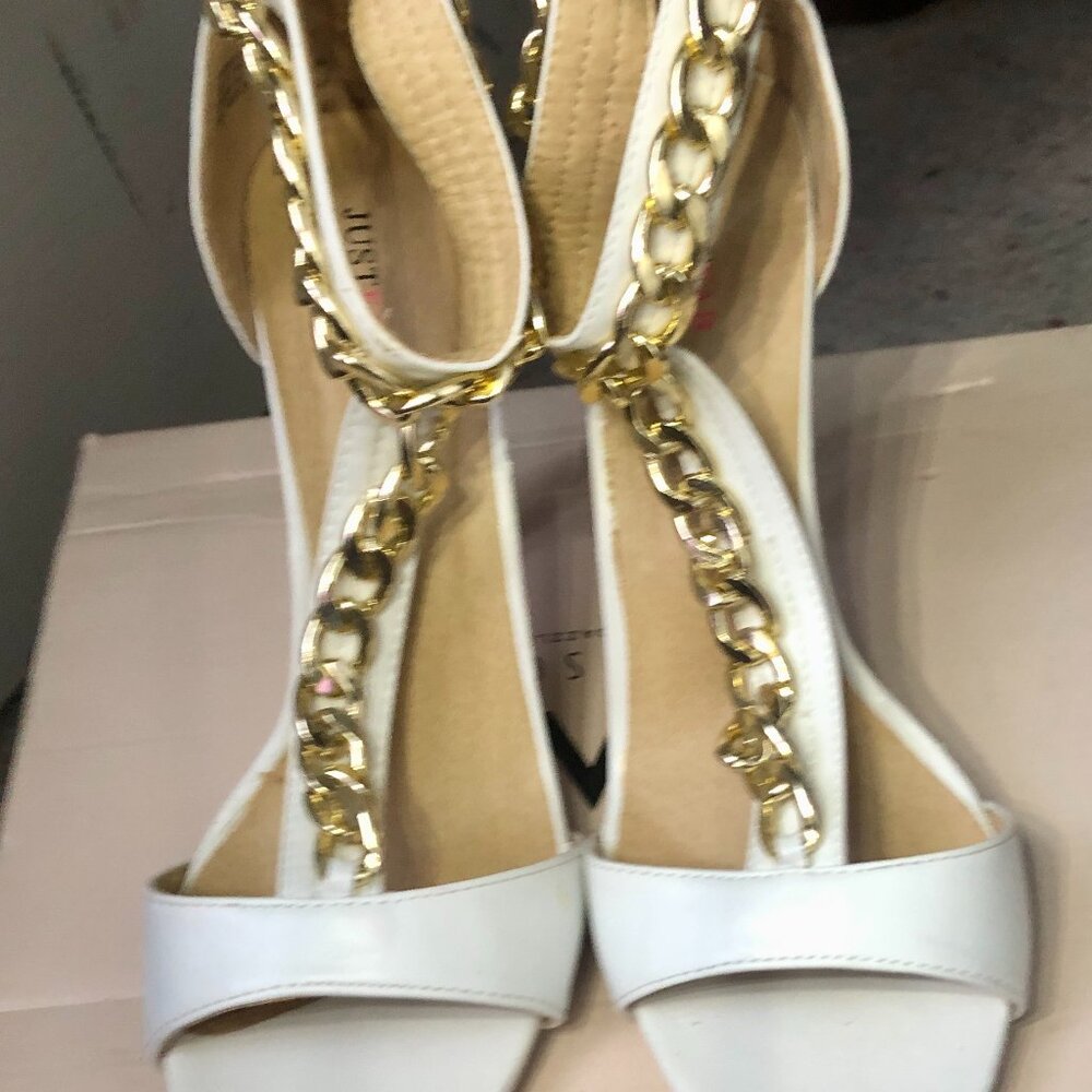 Just Fab white gold link strap heels / 9